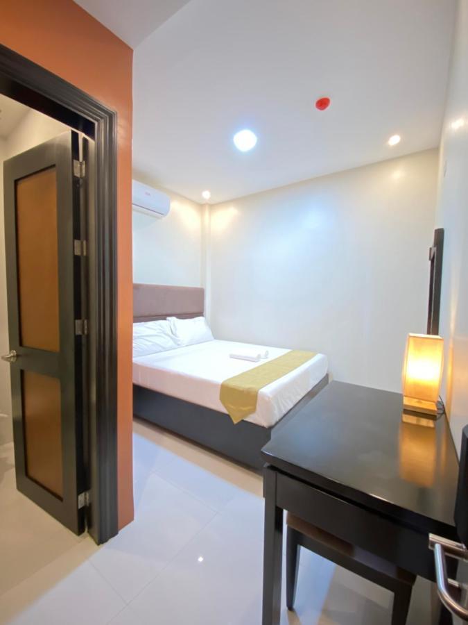 Eight Breeze Hotel Baclayon Eksteriør billede
