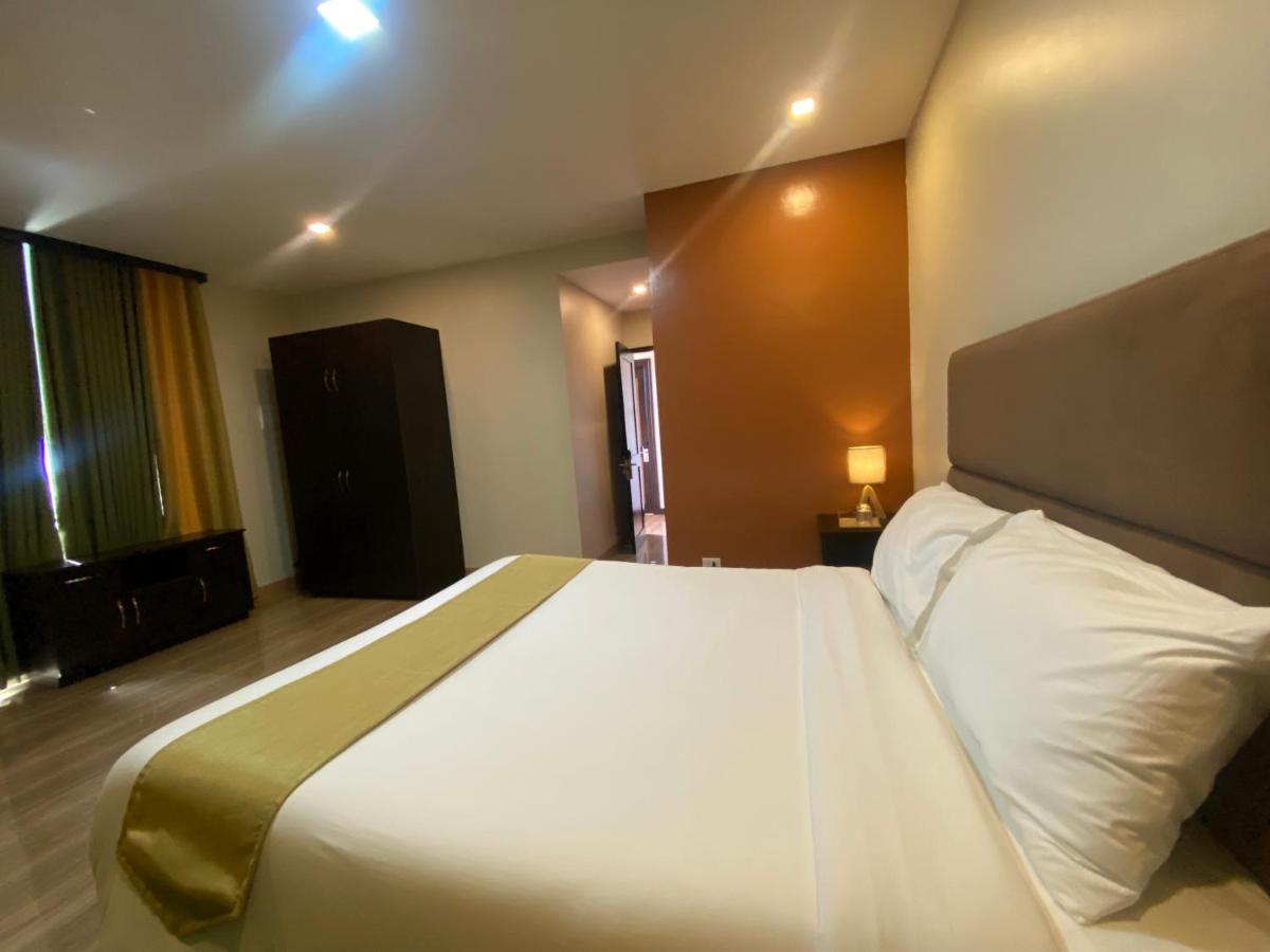 Eight Breeze Hotel Baclayon Eksteriør billede