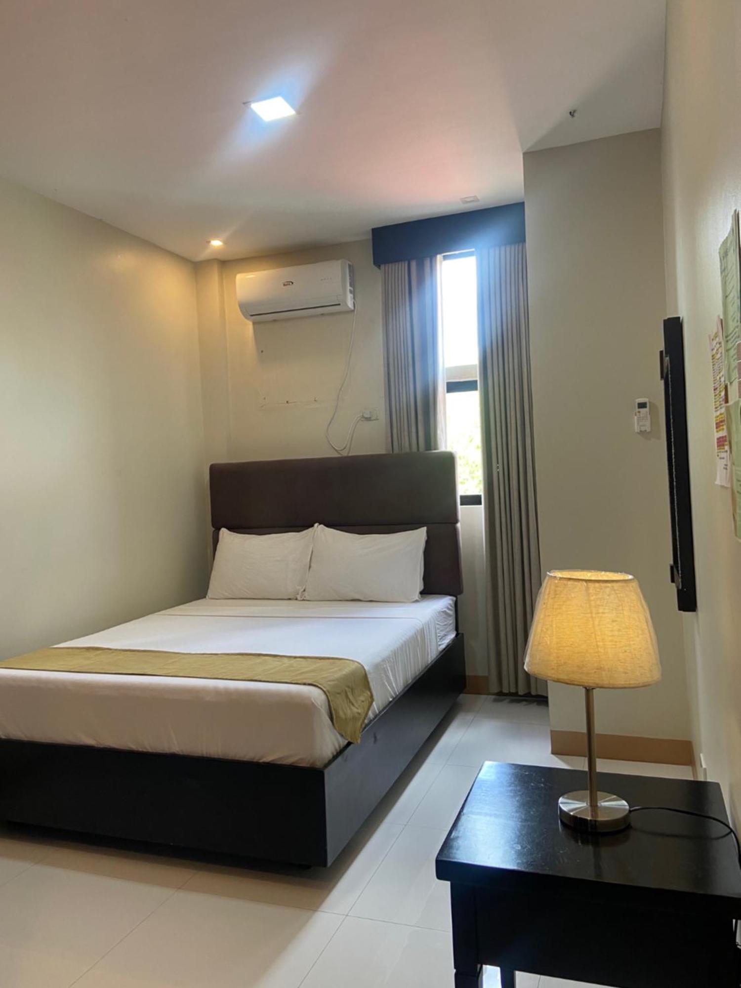 Eight Breeze Hotel Baclayon Eksteriør billede