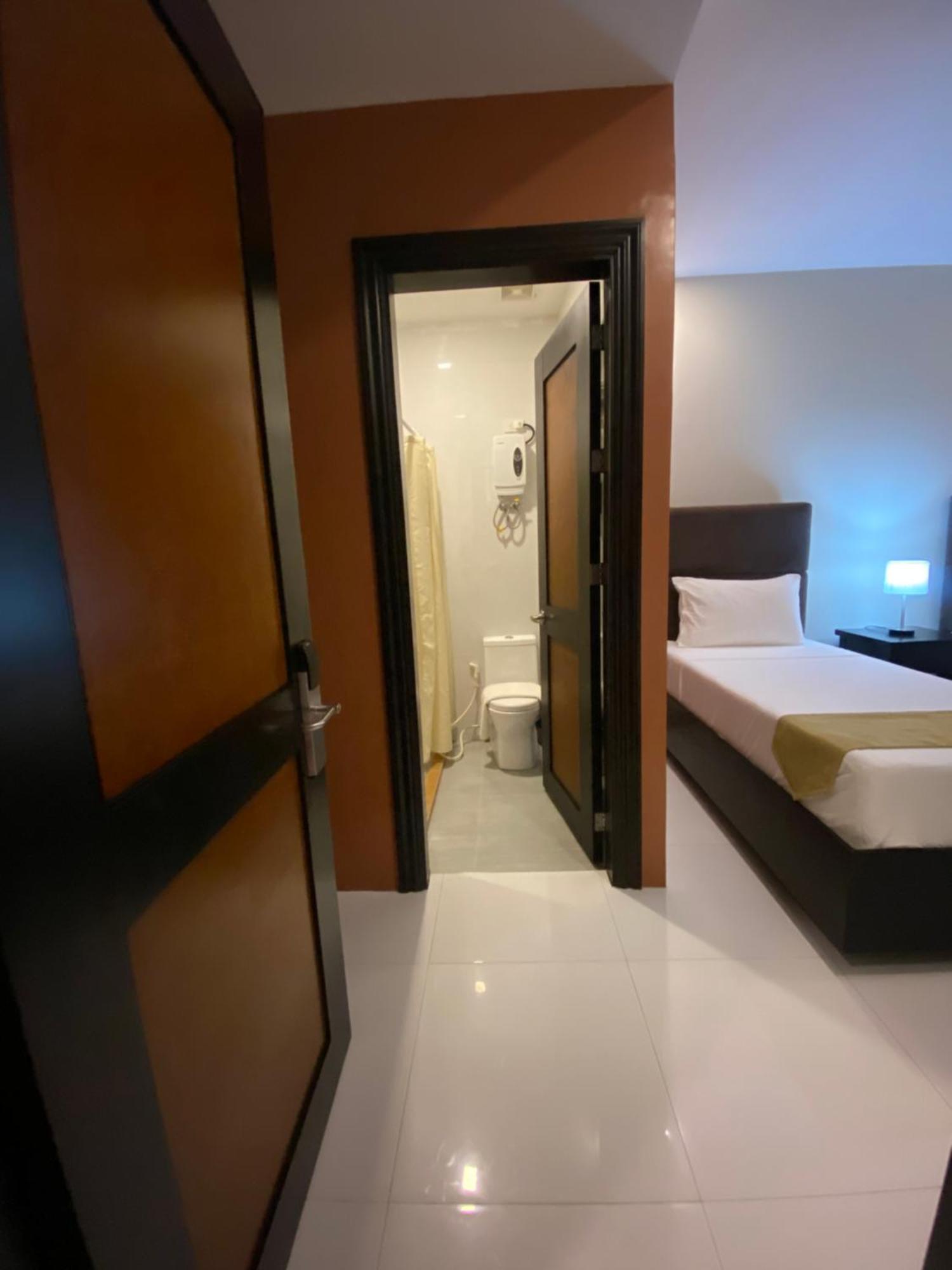 Eight Breeze Hotel Baclayon Eksteriør billede