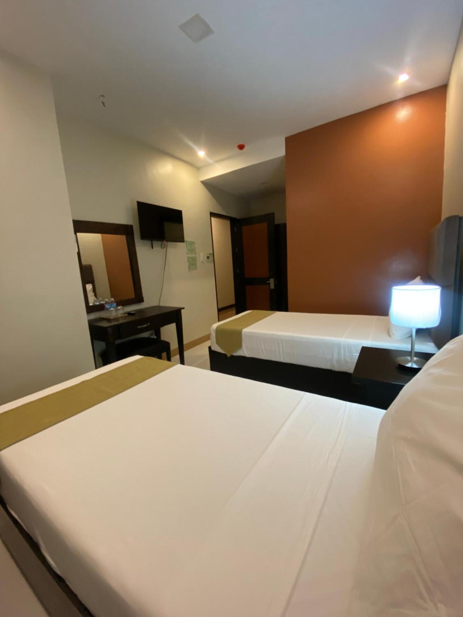 Eight Breeze Hotel Baclayon Eksteriør billede